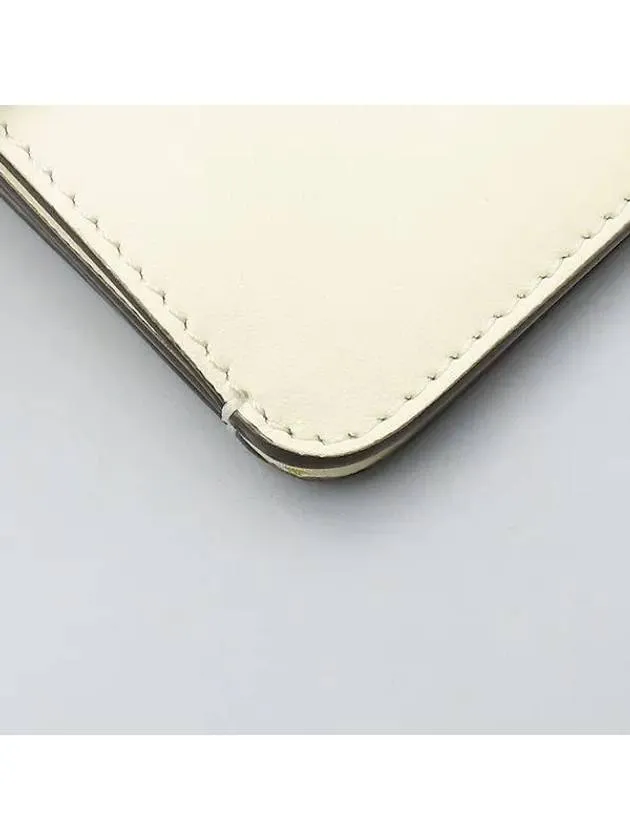 8BS048 Crossbody Bag