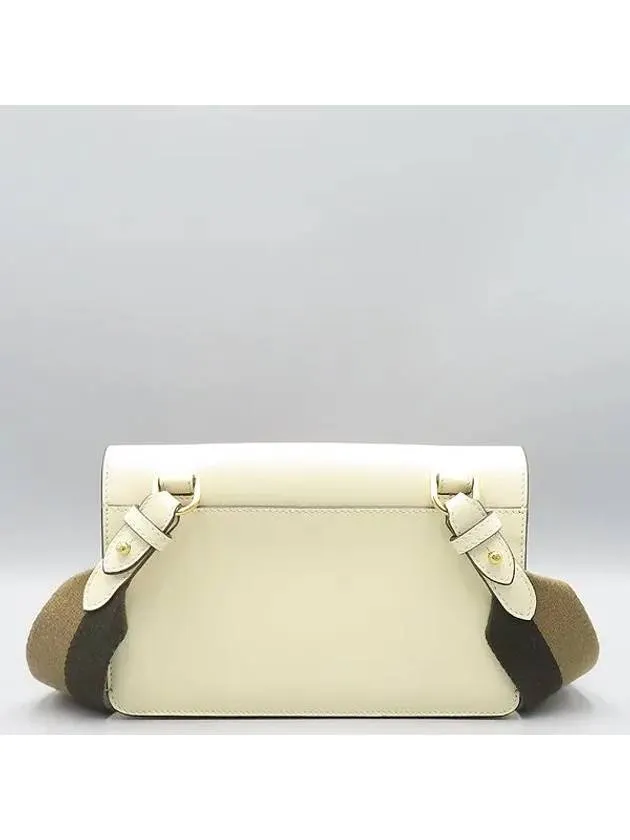 8BS048 Crossbody Bag