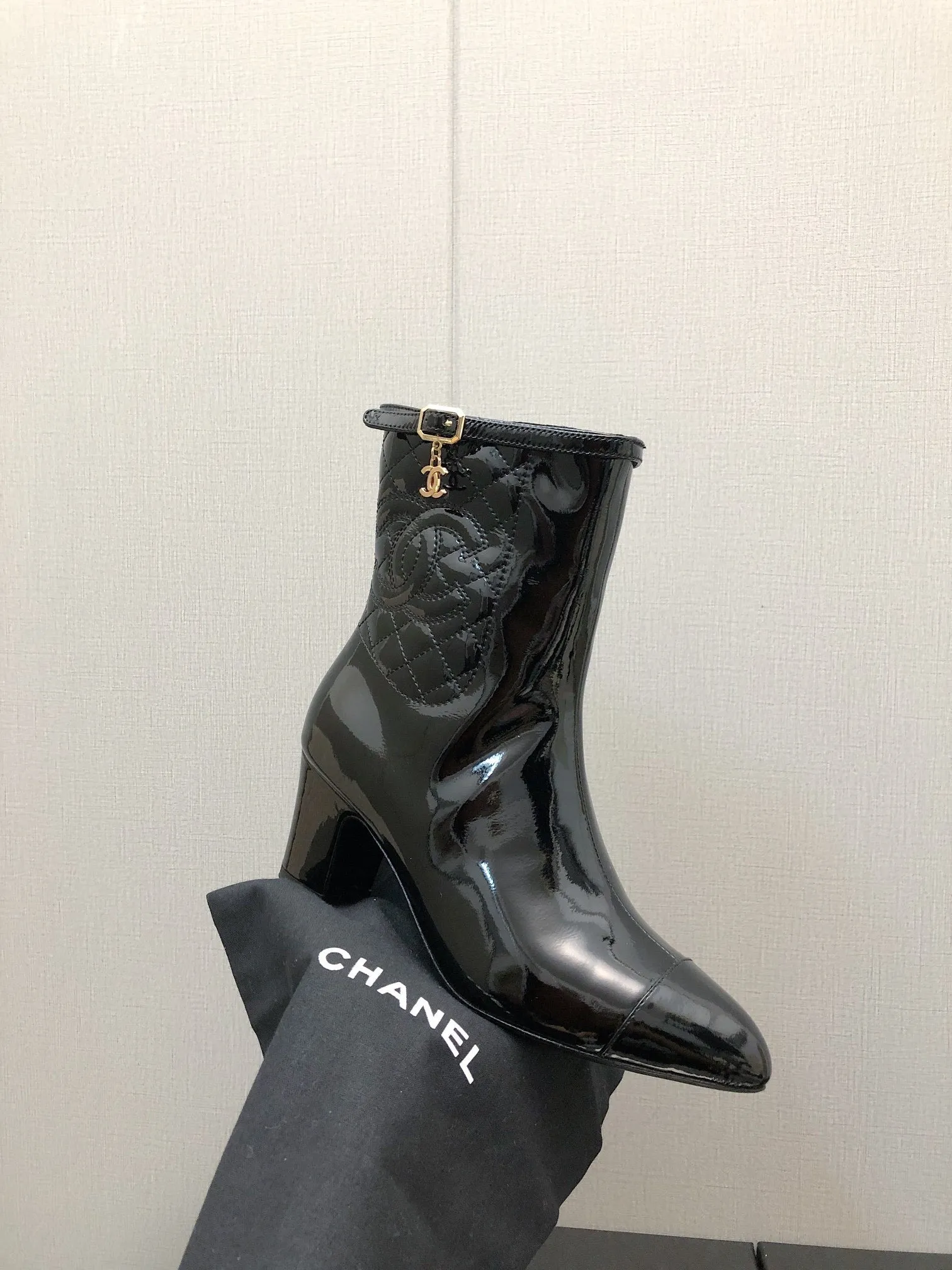 SE1205 CC Short Boots / Size4-10