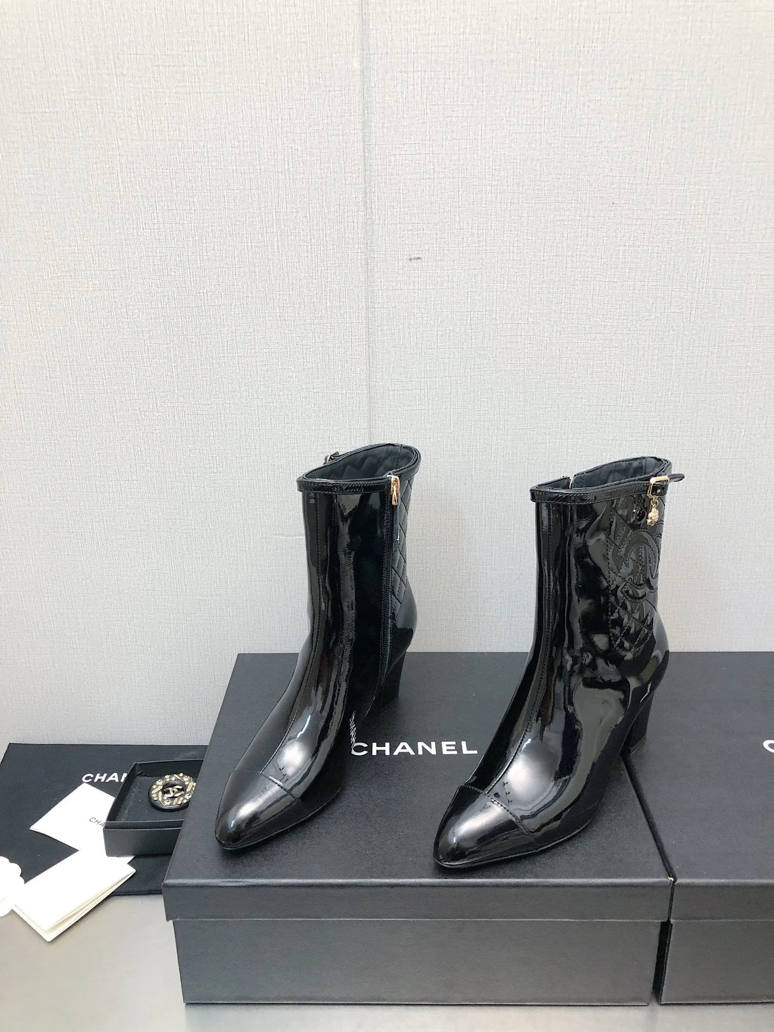 SE1205 CC Short Boots / Size4-10