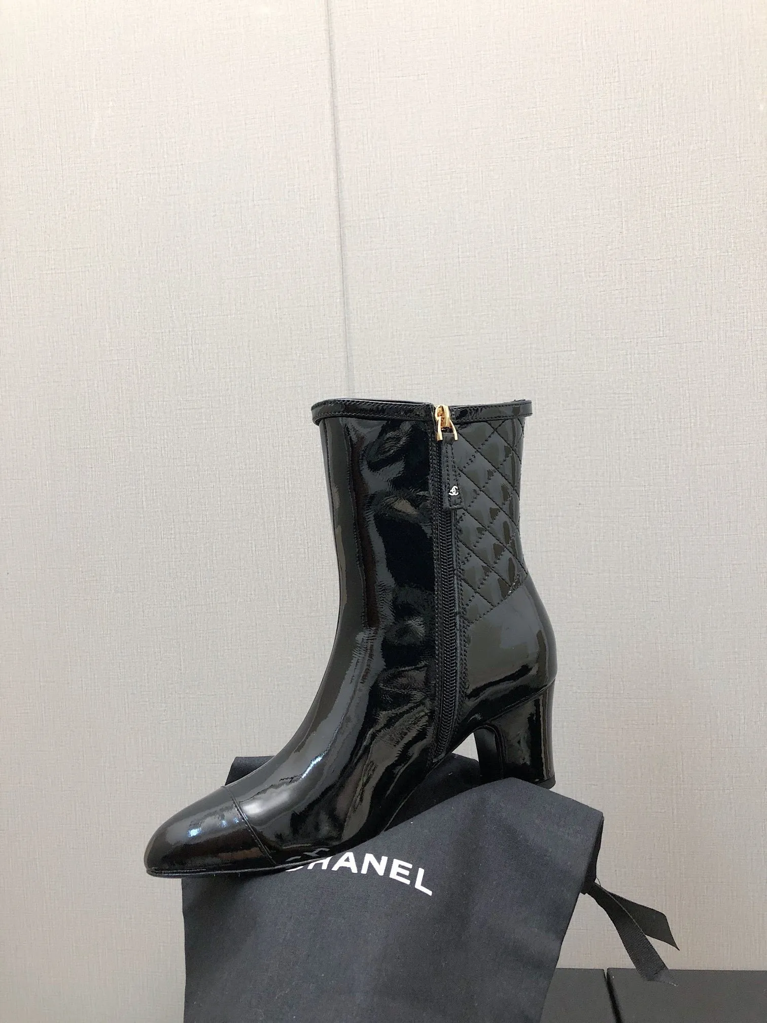 SE1205 CC Short Boots / Size4-10