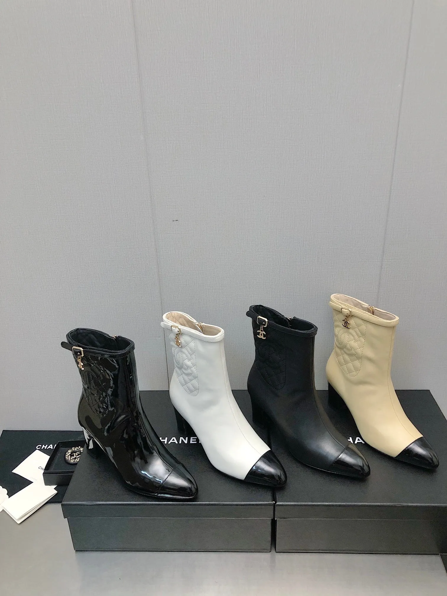 SE1205 CC Short Boots / Size4-10