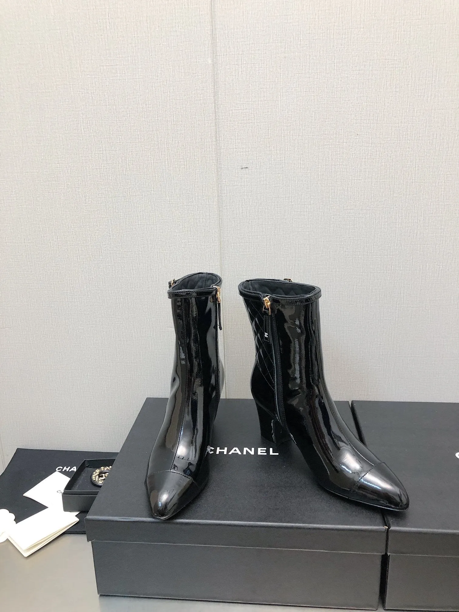 SE1205 CC Short Boots / Size4-10