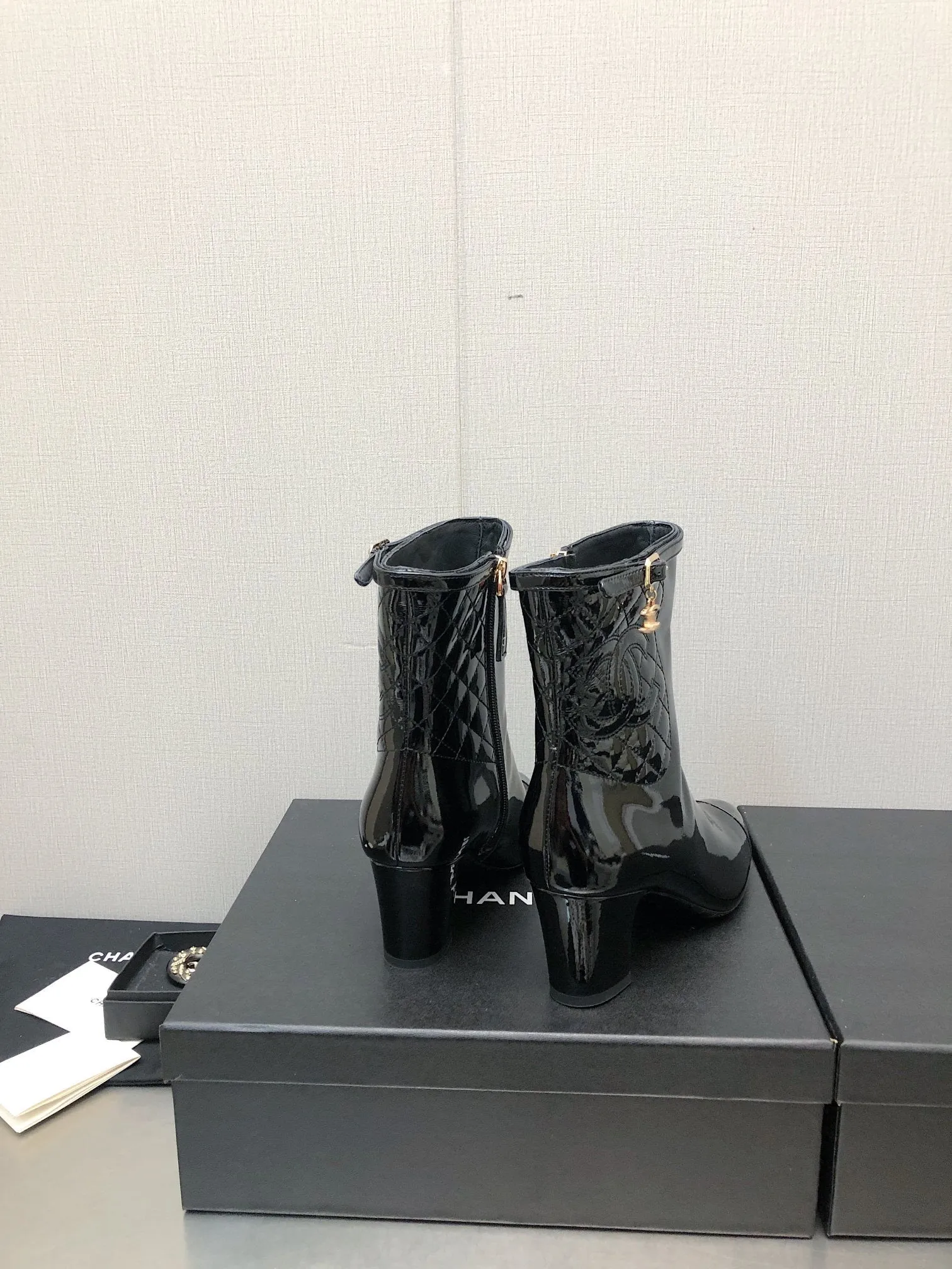 SE1205 CC Short Boots / Size4-10